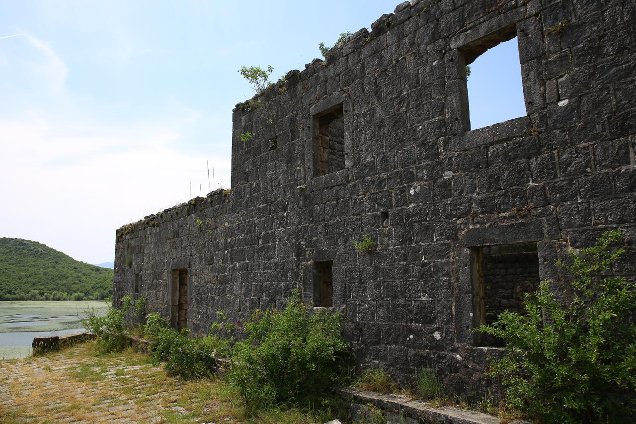 Villa Skadar Lake Karuc Екстериор снимка